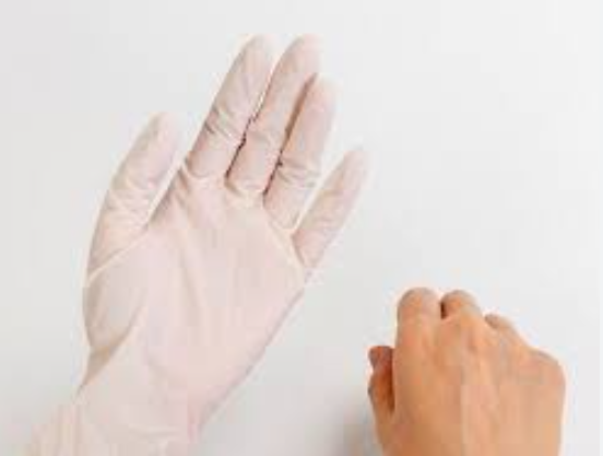 絕緣手套的試驗周期為？